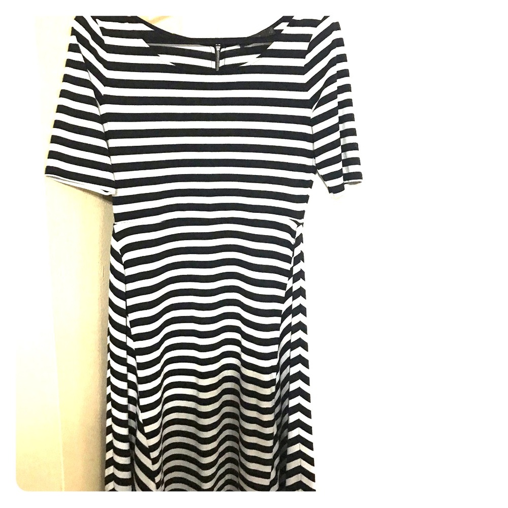 Black and white stripped dress
